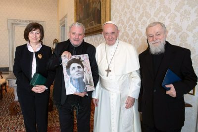 Il Papa Francesco con l'Equipe Responsabile Internazionale del Cammino Neocatecumenale