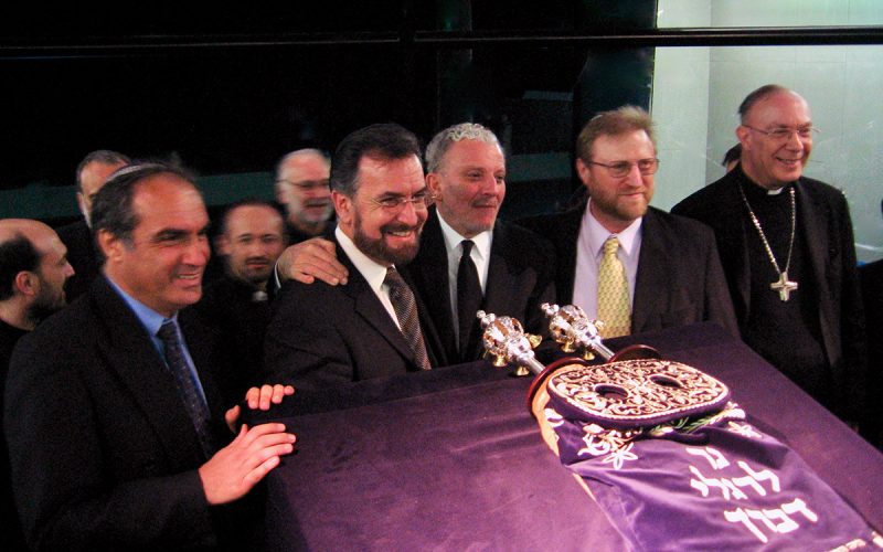 Verleihung der Ehrendoktorwürde an Kiko Argüello und Rabbi David Rosen durch die Madrider Universität Francisco de Vitoria