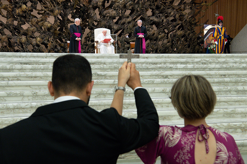Camino Neocatecumenal audiencia con el Papa Francisco envío familias en misión