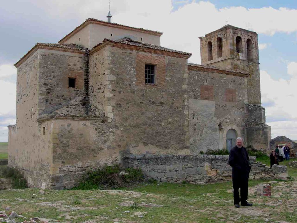 Camino Neocatecumenal Kiko Argüello en la Iglesia Asunción Fuentes de Carbonero - Segovia - España