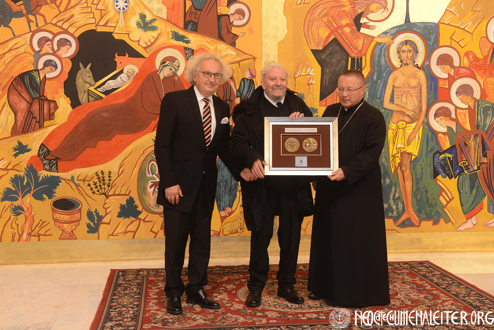 Kiko Argüello recebe a medalha “Per Artem ad Deum” – Caminho Neocatecumenal, image size:1600x1068