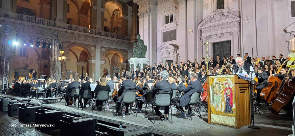 Opera sinfonica di Kiko Argüello presso il Santuario della Casa di Loreto, 19 giugno 2026.