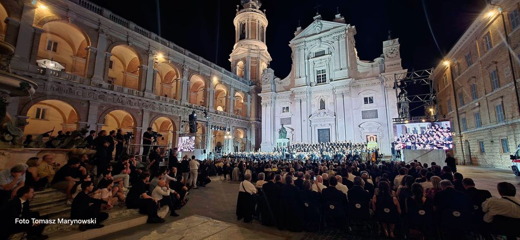 Opera sinfonica di Kiko Argüello presso il Santuario della Casa di Loreto, 19 giugno 2026.